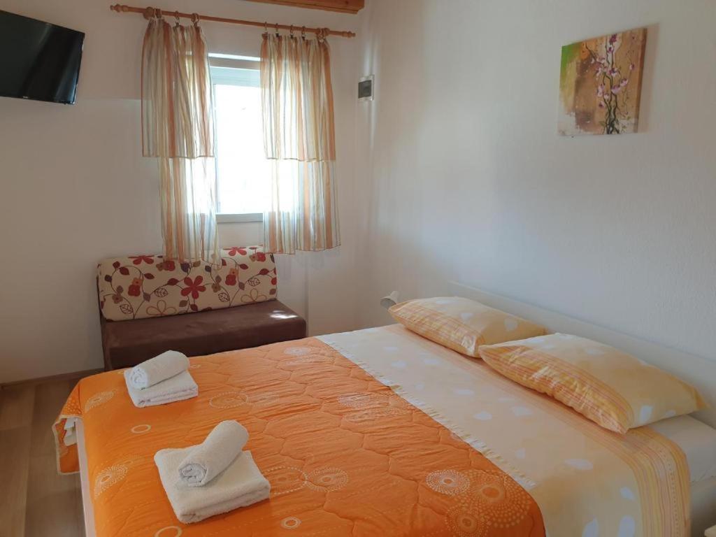 Apartments Hodanic Krk Town Luaran gambar