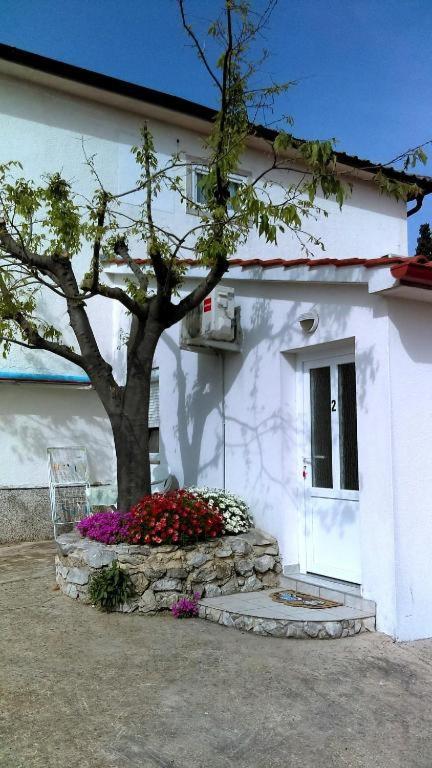 Apartments Hodanic Krk Town Luaran gambar